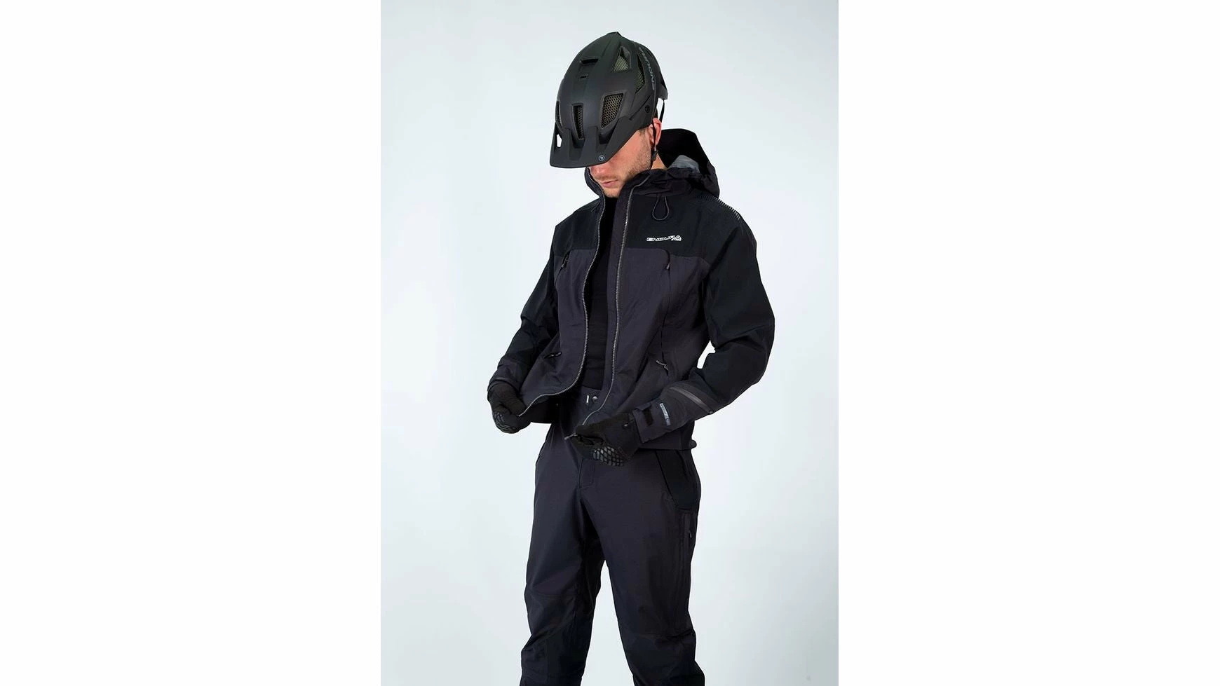 Endura MT500 Wasserdichter Onesie - Image 4